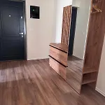 Ela In Apartament *