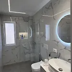 Ela In Apartament Berat